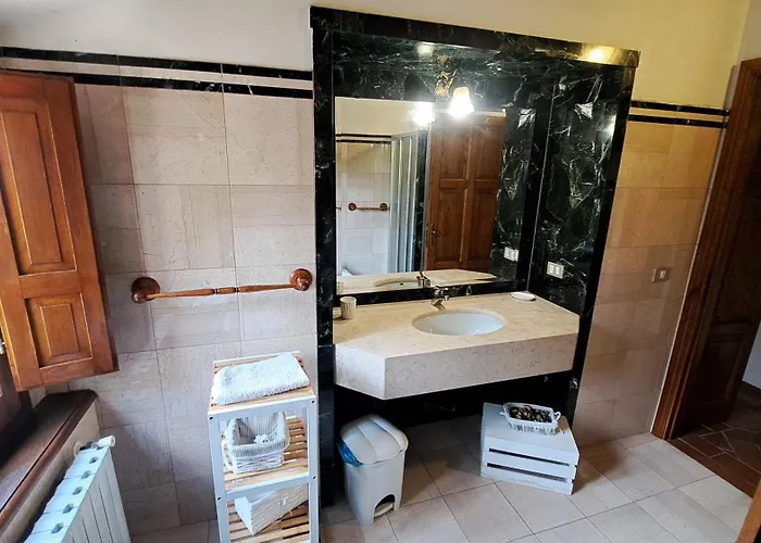 Poggiolo بيت للعطل *