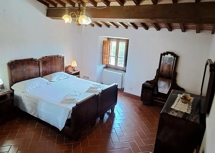 Poggiolo بيت للعطل