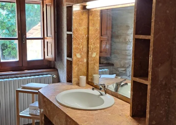 Poggiolo بيت للعطل