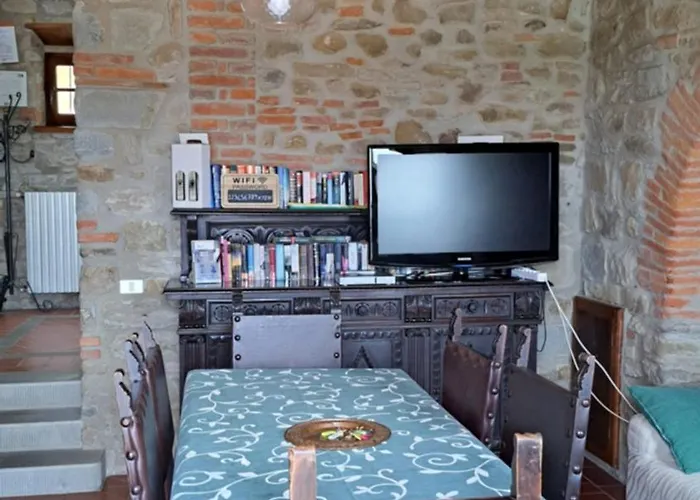 Poggiolo بيت للعطل كاستيجليون فيورنتينو